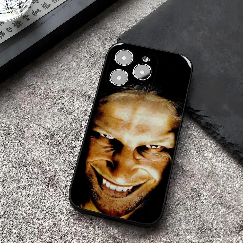 Aphex Twins Richard D James Funda for iphone 14 16 13 11 15ProMax 12 Pro Max Mini Xr Xs X 7 Plus Covers