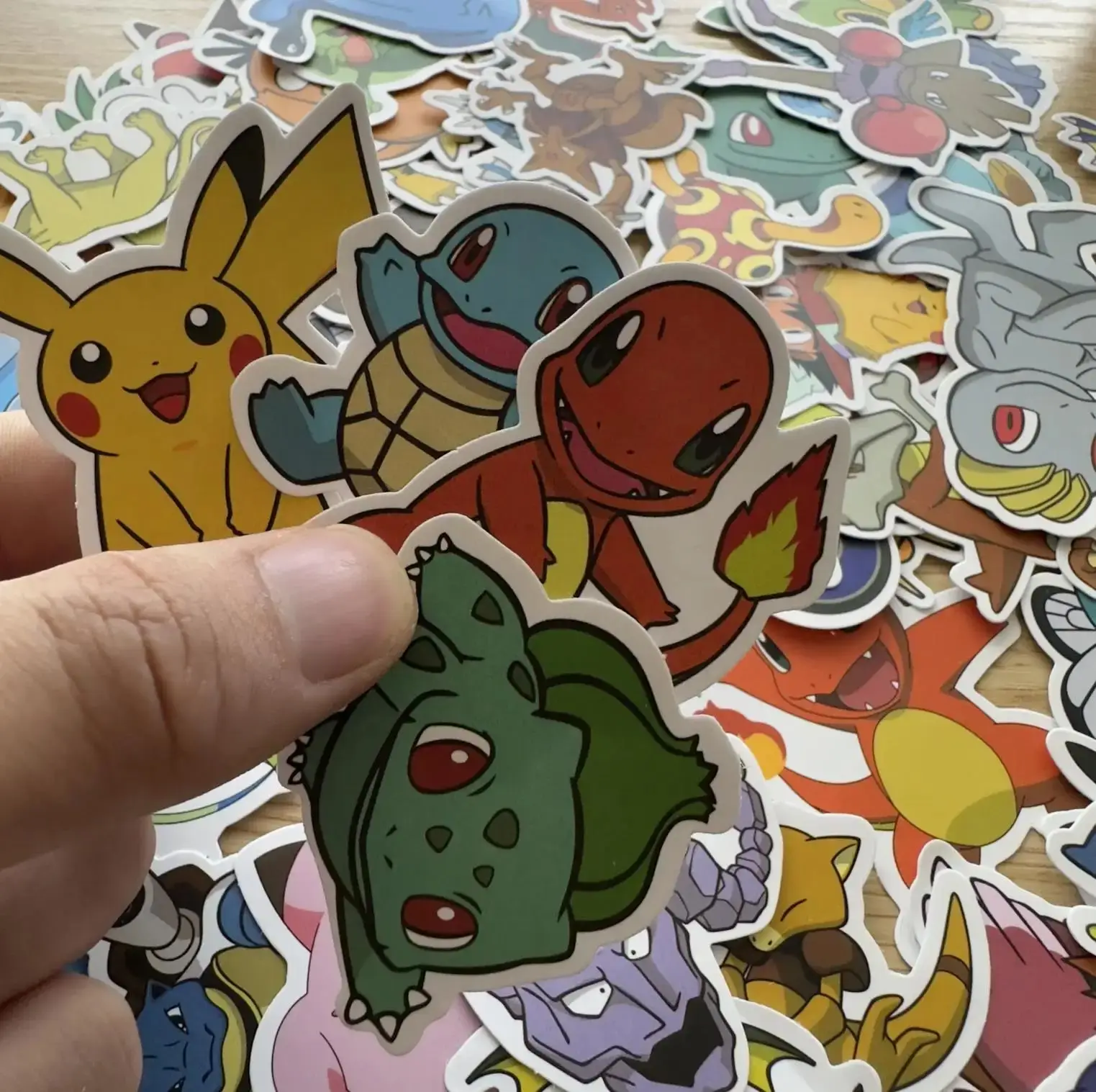 50/100 Stück Kawaii Pikachu Anime Pokemon Aufkleber für Laptop, Koffer, Skateboard, Gitarre, Telefon, wasserdichter Aufkleber, Kinderspielzeug – Detail 4