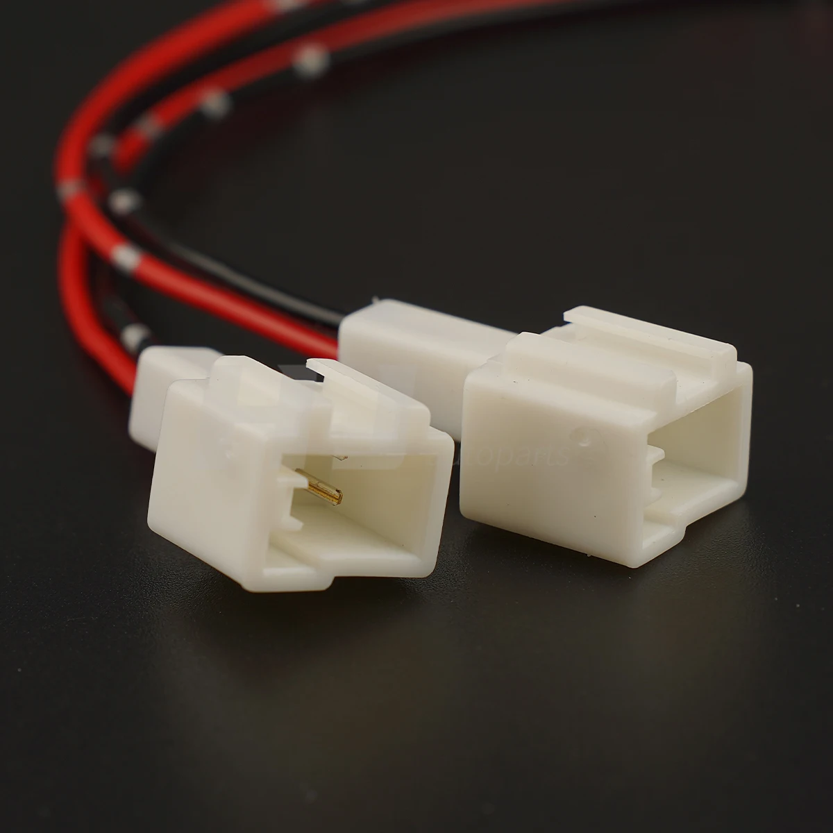 2pcs Car Treble bass Speaker Adapter Plug Harness Modified Speaker Lossless Plug Tweeter sub woofer Horn line for Kia Hyundai