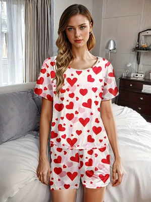 Women's pajama set with heart-shaped prints, comfortable summer clothing