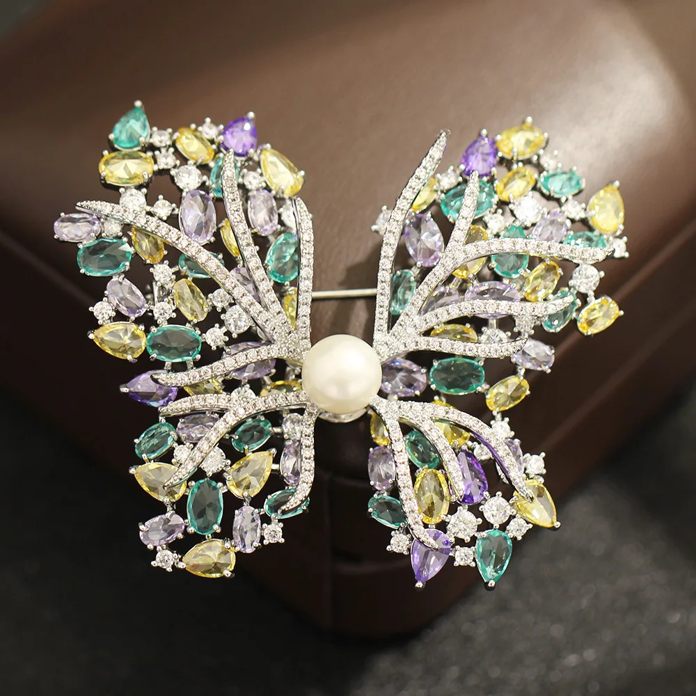 New Luxury Micro-inlaid Zircon Heavy Industry Butterfly Freshwater Pearl Brooch for Women Clothes Pin Exquisite Accessories