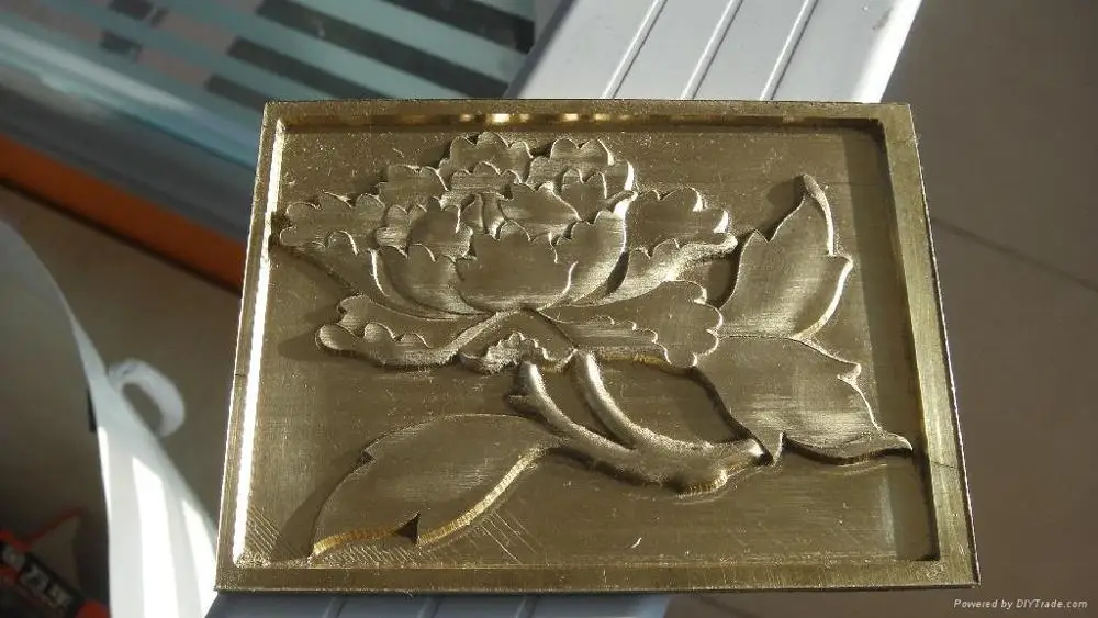 Incisione LD su macchina metallica per incisione di stampi