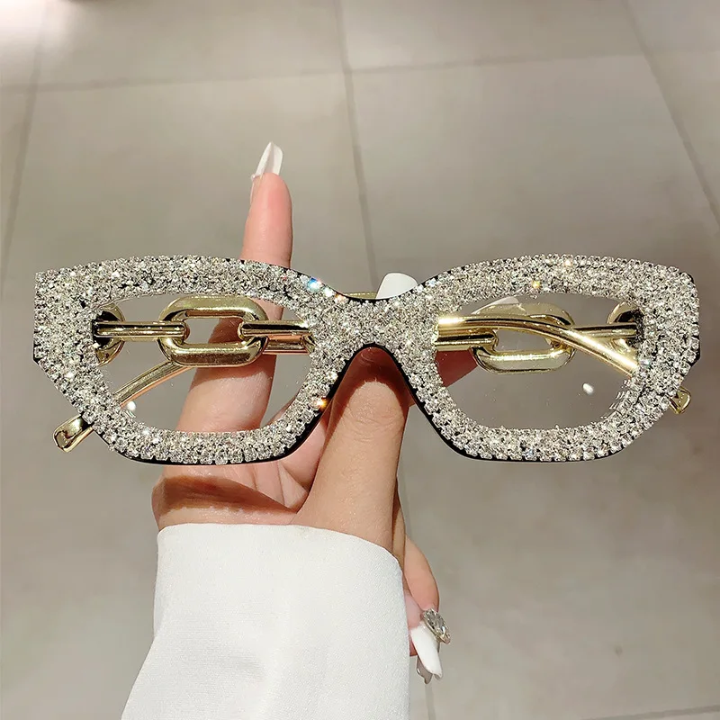 Luxury Diamond Rhinestone Vintage Brand Designer Sunglasses Women For Female Sun Glasses Punk Popular Chain Party Shades UV400