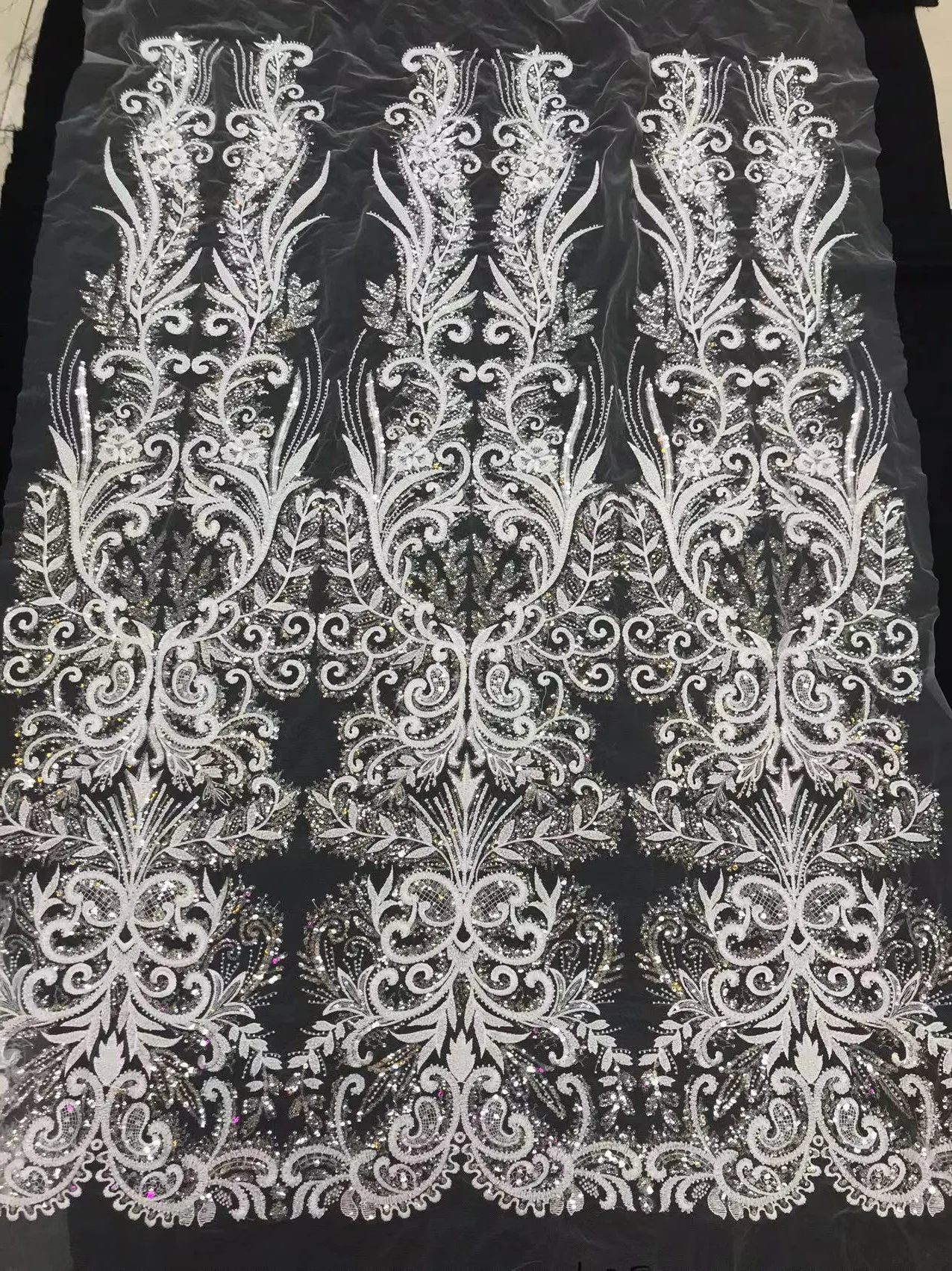 

2024 High quality exquisite big flower bit white wedding dress lace embroidery, European and American fashion wedding dress lace