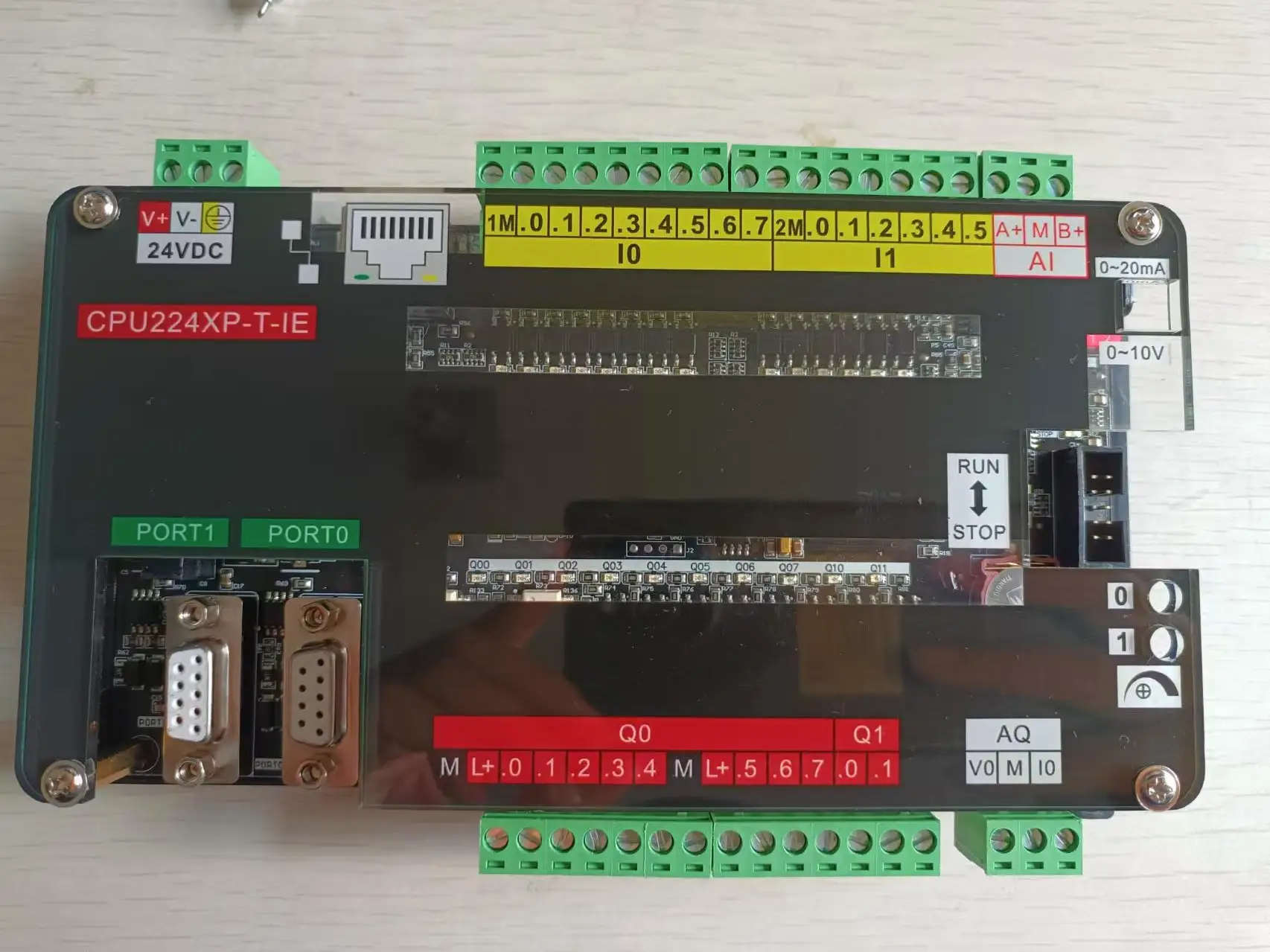 Ethernet Cpu224xp Tensão de Alimentação Dc24v 2ai 1aq Entrada de 14 Portas Saída de Relé Transistor de 10 Portas Les7 214-2ad230xb8 Le200-e