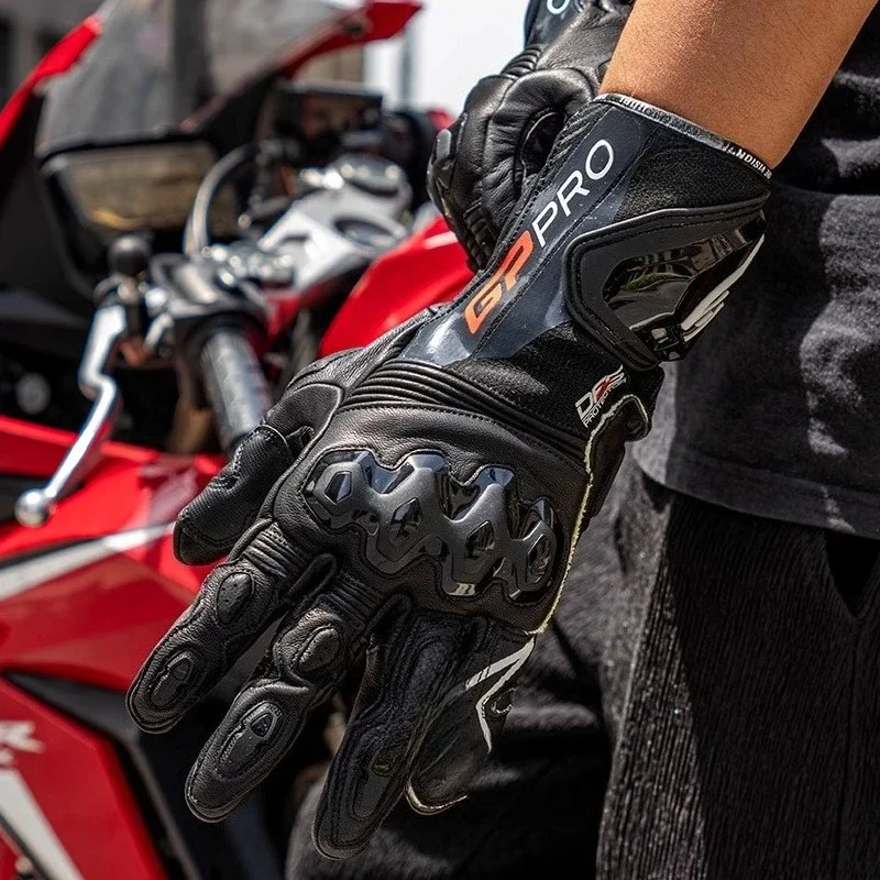 

2025 New Italy GP PRO R4 Motorcycle Gloves Racing Leather Men Motorcross Gloves Anti Drop Wear-Resistant Moto Glove Guantes Moto