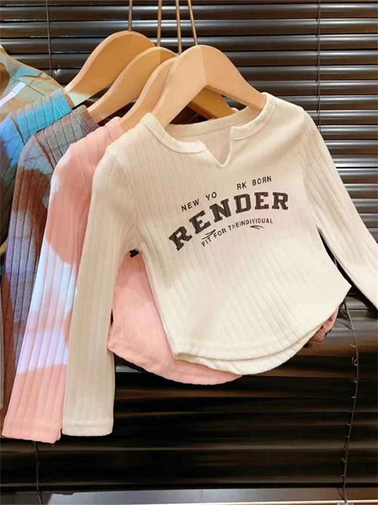 

Весенне-осенний облегающий ребристый лонгслив для девочек, базовый слой, новинка 2025, корейский стиль, универсальный топ для детей