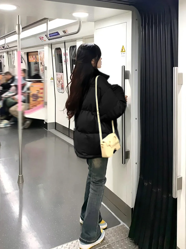 

Parka Unisex Womens Full Zip Complete Closure Total Fastening Entire Sealing Whole Securing Shutting Closing Beautiful Neutral