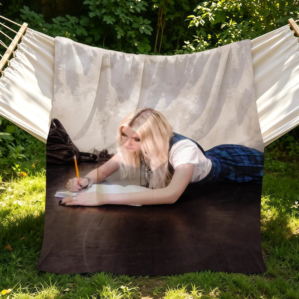 Singer T-Taylor M-Momsen Dear God Blanket Suitable For Sofas Beds Offices Cars Outdoor Travel An Ideal Gift For Friends Family