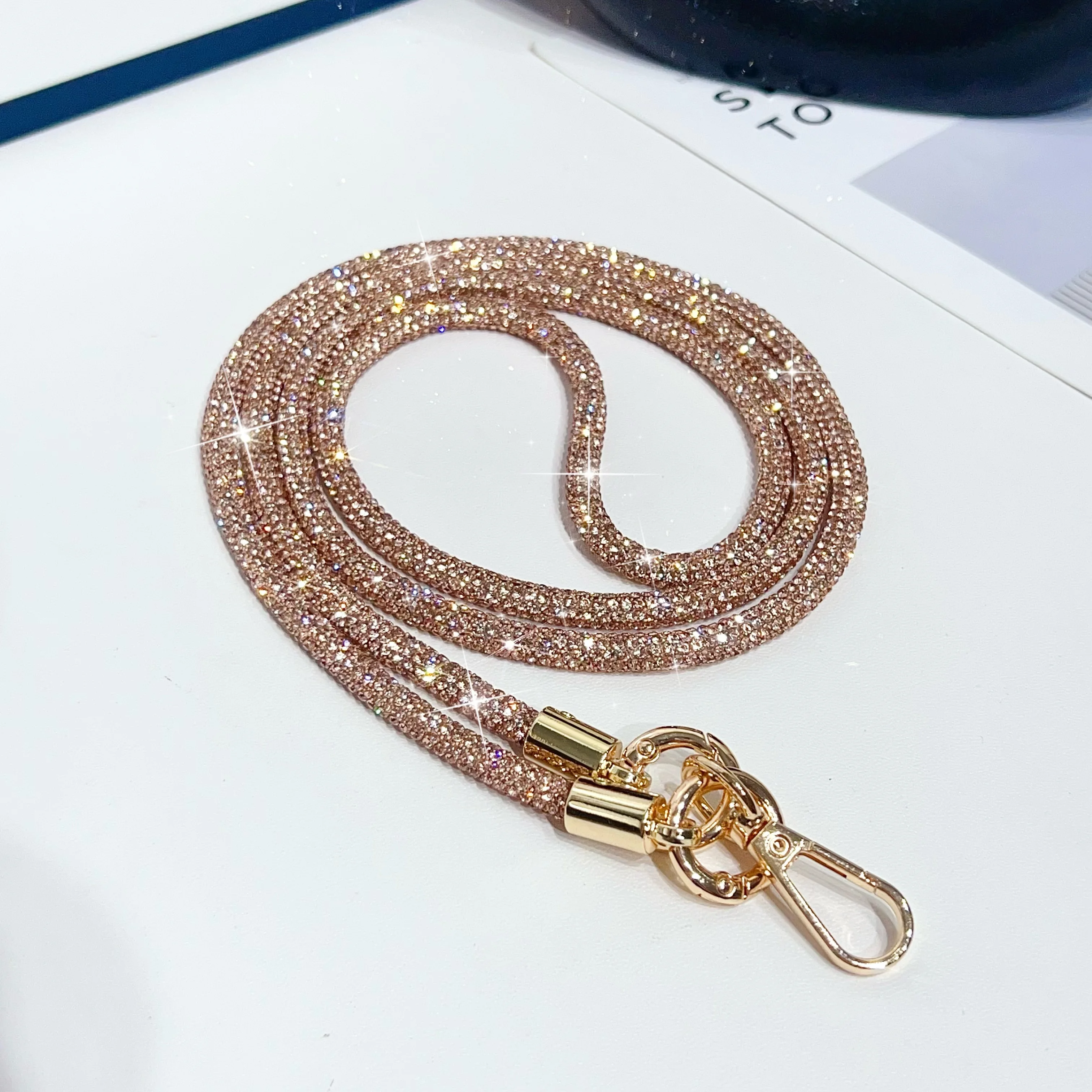 Tali Gantungan Ponsel Mewah Berhias Kristal Rhinestone, Tali Selempang Panjang untuk Ponsel, Dapat Digunakan di Bahu dan Leher
