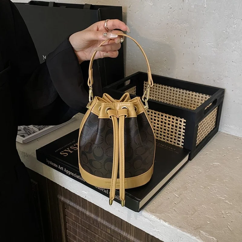 

Premium Classic Tote Bag For Women By Famous Designer, Made Of Leather, Luxury Brand Crossbody Handbag For Elegant Ladies