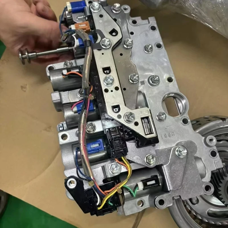 New Authentic Transmission Valve Body Assembly Suitable For Toyota&Lexus U661E Automatic Transmission
