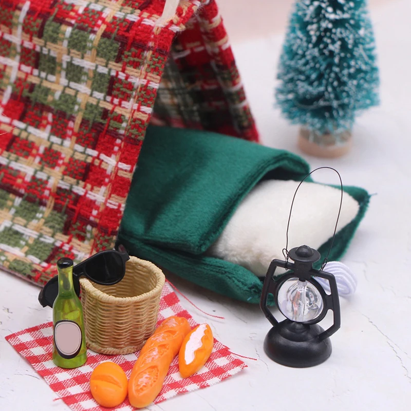 Dollhouse Miniature Outdoor Scene Props Model Accessories Christmas Doll Sleeping Bag