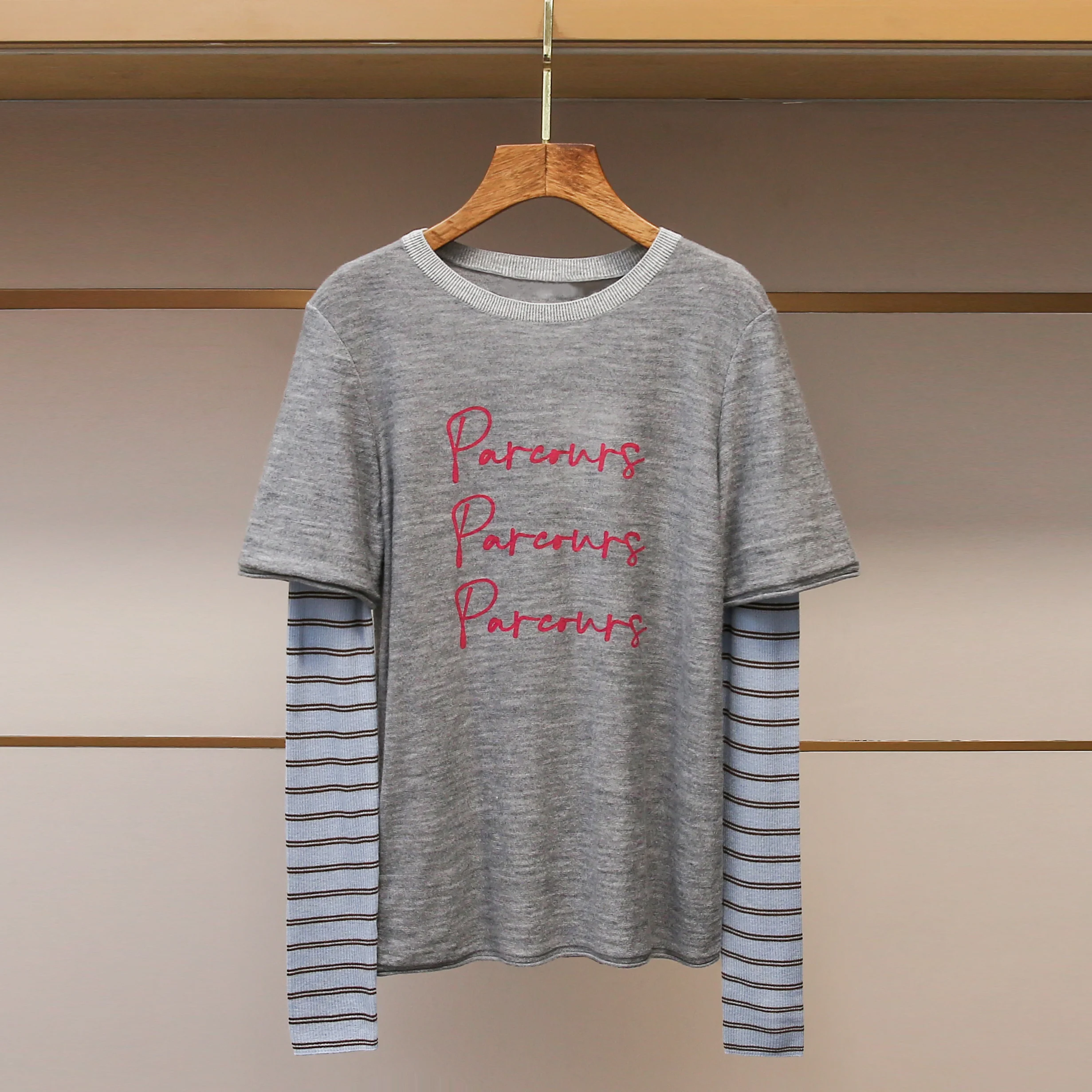 

Повседневная длинная круглая футболка Sve Ne с принтом в полоску, женская высококачественная модная осенняя новинка, одноволокно, подставка