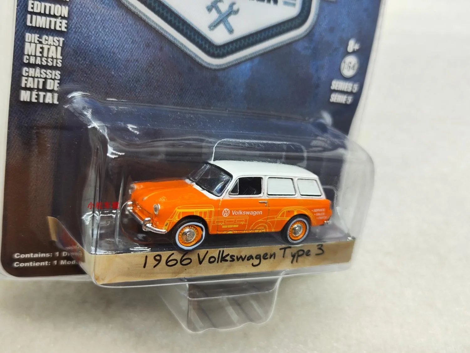 1:64 1966 Volkswagen Type 3 Volkswagen กล่องรถบรรทุกรถขั้นสูงรุ่นสะสม