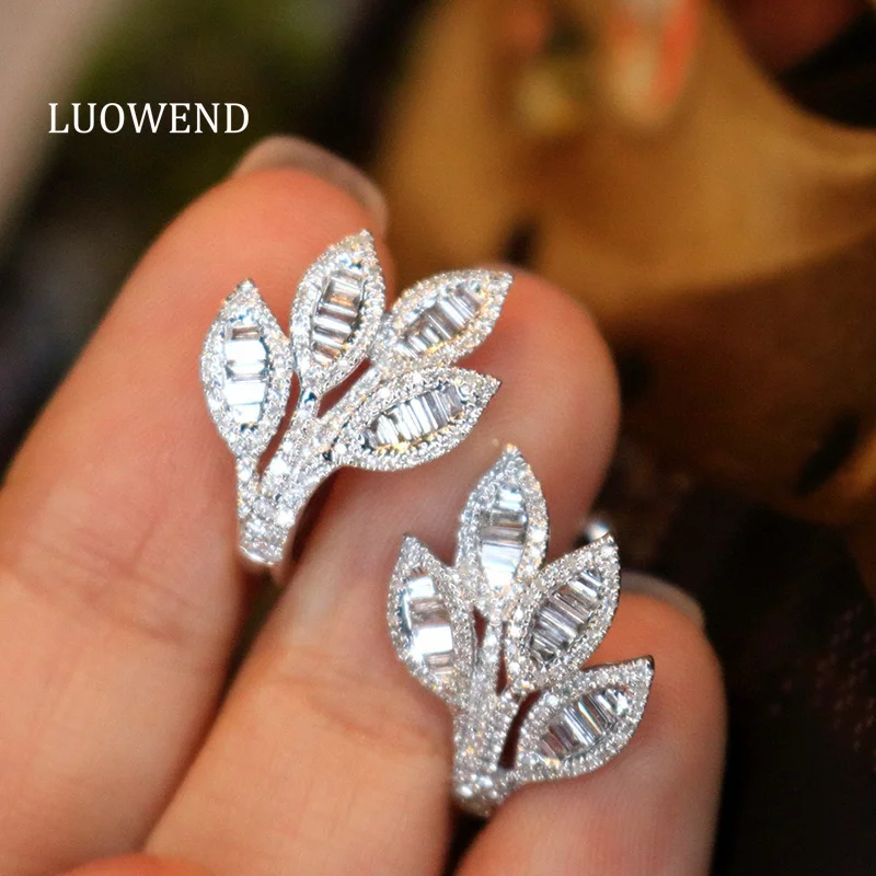 LUOWEND 100% 18K White Gold Earrings Women Fashion Leaf Shape 0.80carat Real Natural Diamond Stud Earrings High Party Jewelry