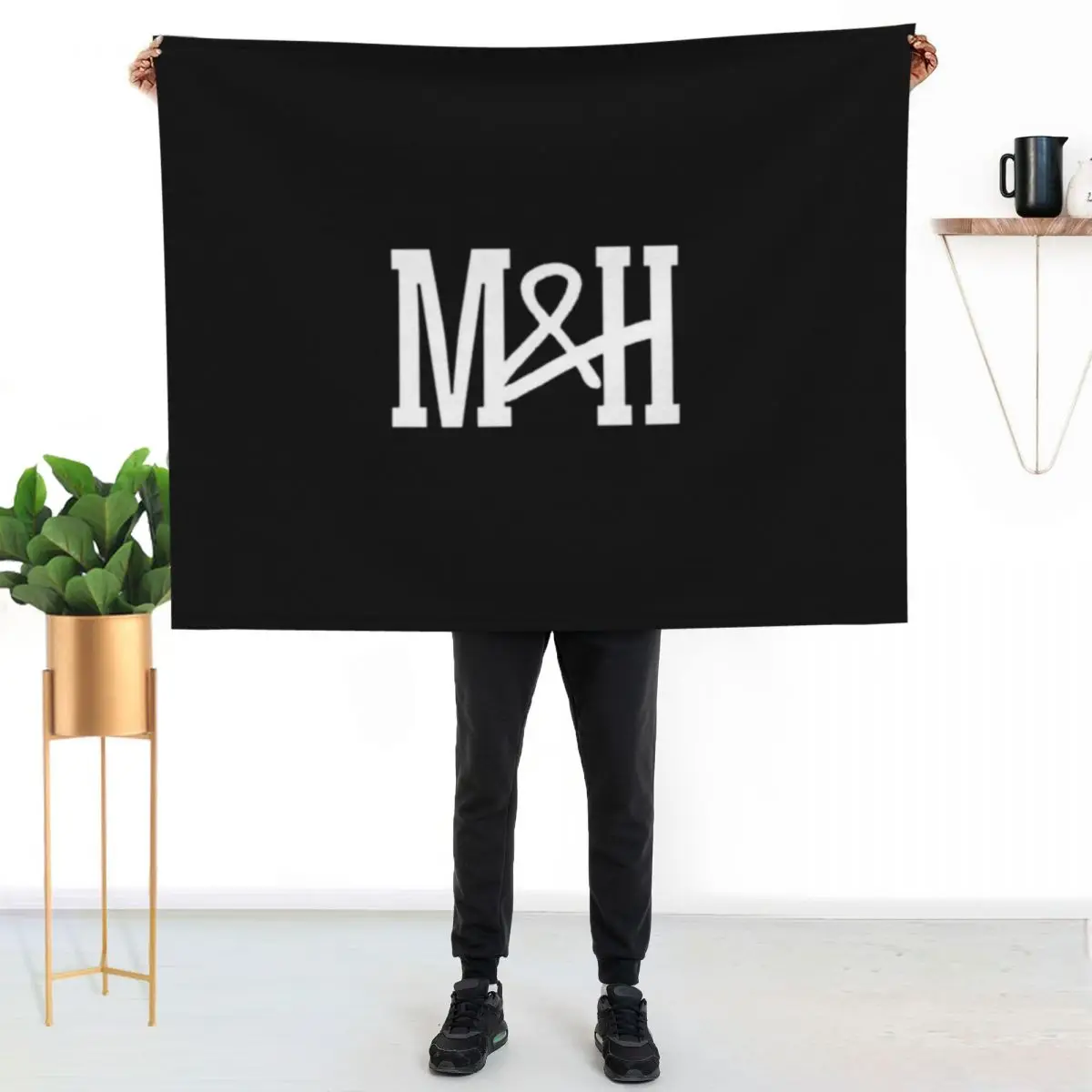 Max and Harvey - White Artwork Throw Blanket Sofa Throw Plaid wednesday Sleeping Bag Hair manga Blankets