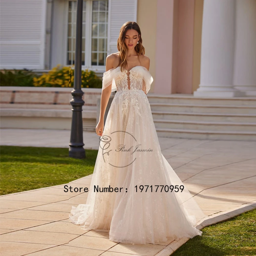 

Boat Neck High Quality Tulle Wedding Dresses For Women Applique Elegant Lace Bridal Gowns Court Trian Sexy Open Back With Zipper