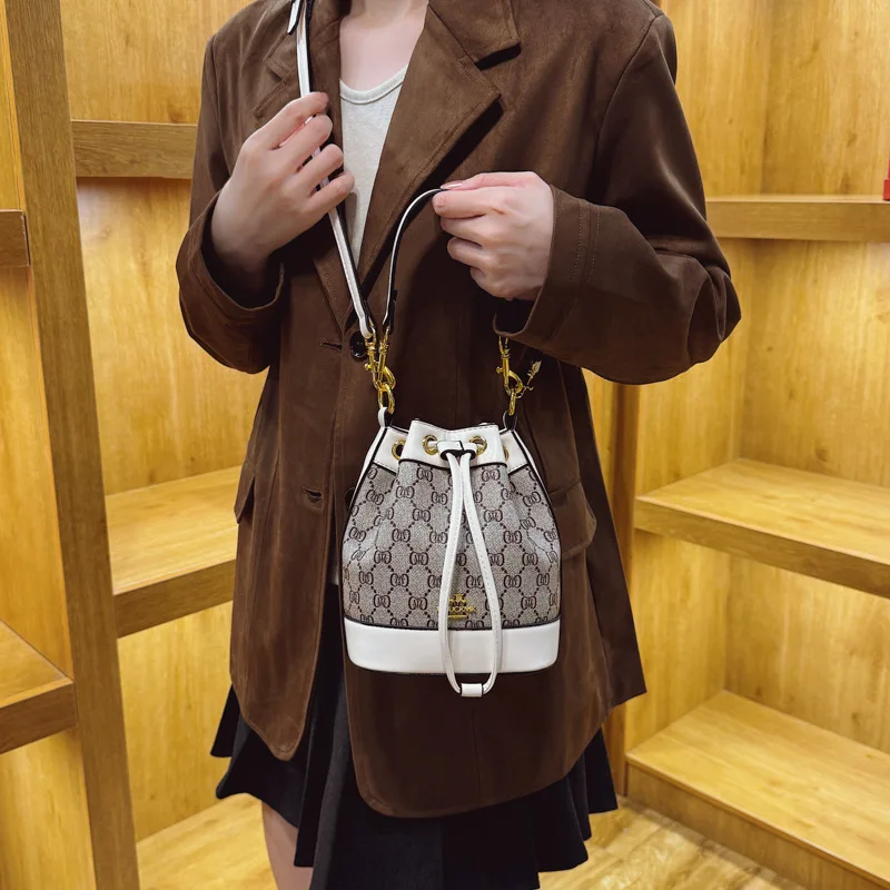 حقيبة كتف ريترو أنيقة 2025 جديدة للنساء، محفظة كروس مطبوعة فاخرة، حقيبة دلو عصرية لجميع المناسبات #2