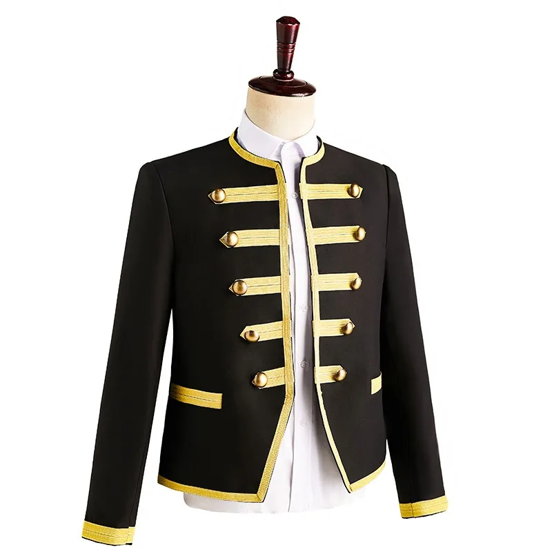 بدلة رجالية باللون الأسود المذهّب مع الذهب على طراز المحكمة الأوروبية للرجال برئاسة ملهى ليلي DJ أزياء قصيرة الزي العسكري ثوب الأداء