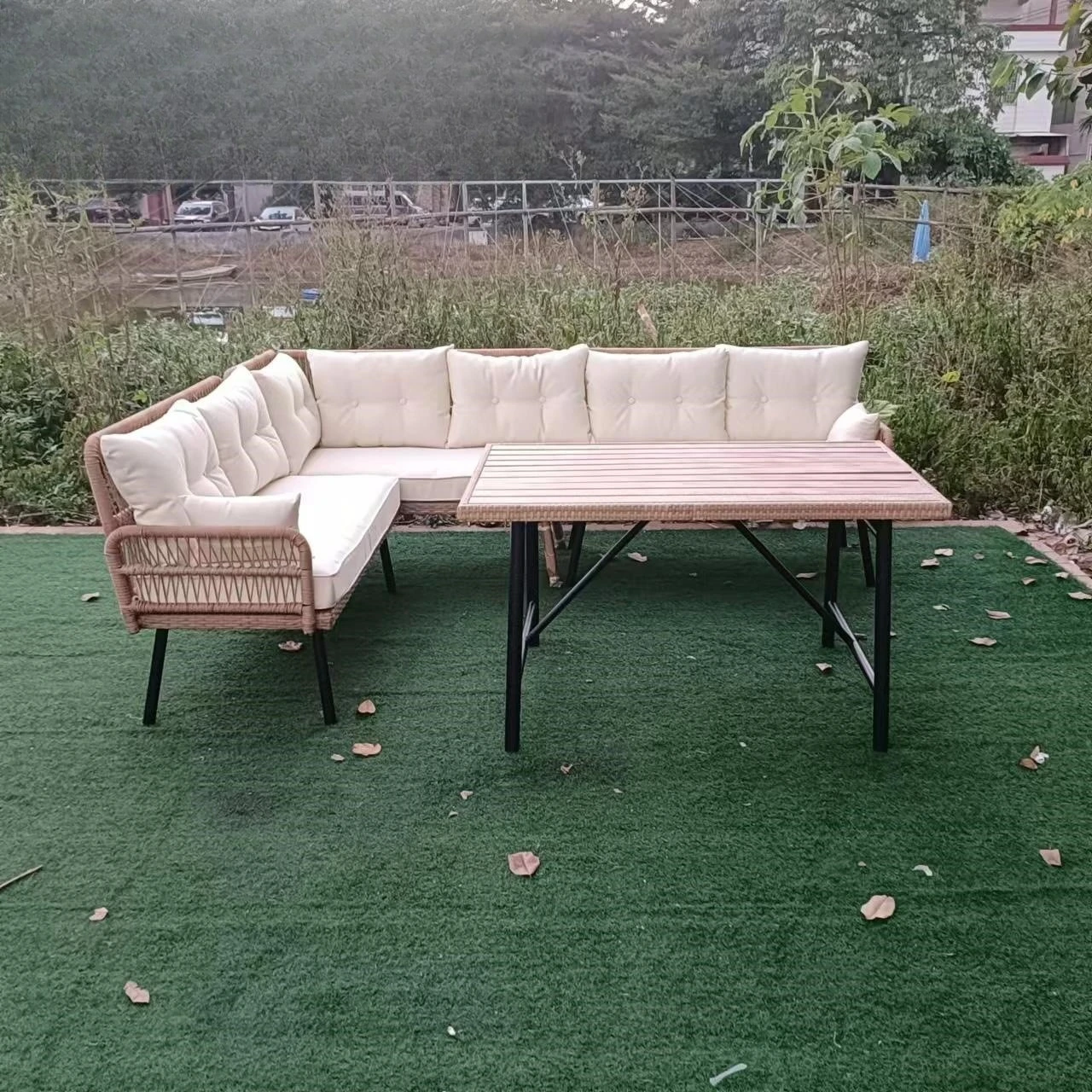 Outdoor rattan sofa, outdoor courtyard, terrace sun room, bed and breakfast hotel, waterproof and sunscreen