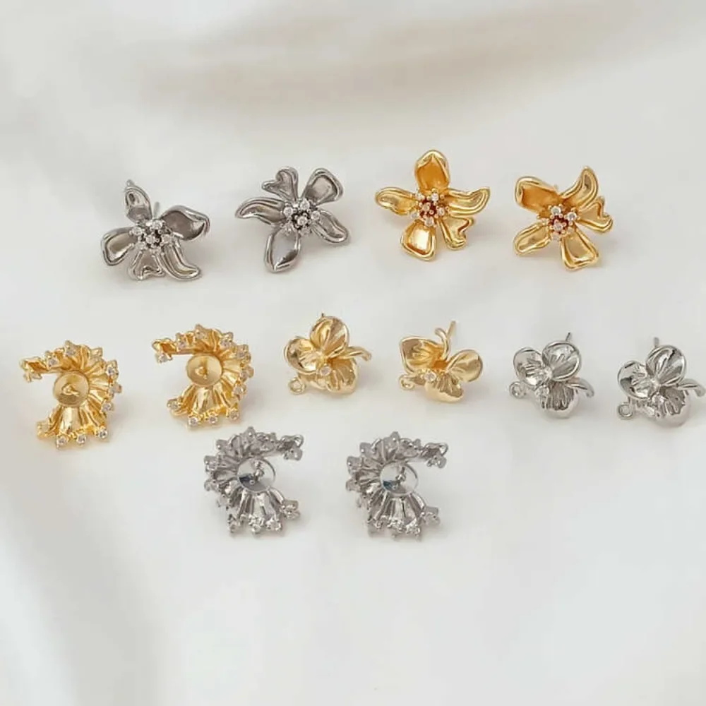 

14K Copper-clad Gold Micro-inlaid Zirconium Five-leaf Flower Hollow Pendant S925 Silver Ear Stud DIY Earrings and Earrings