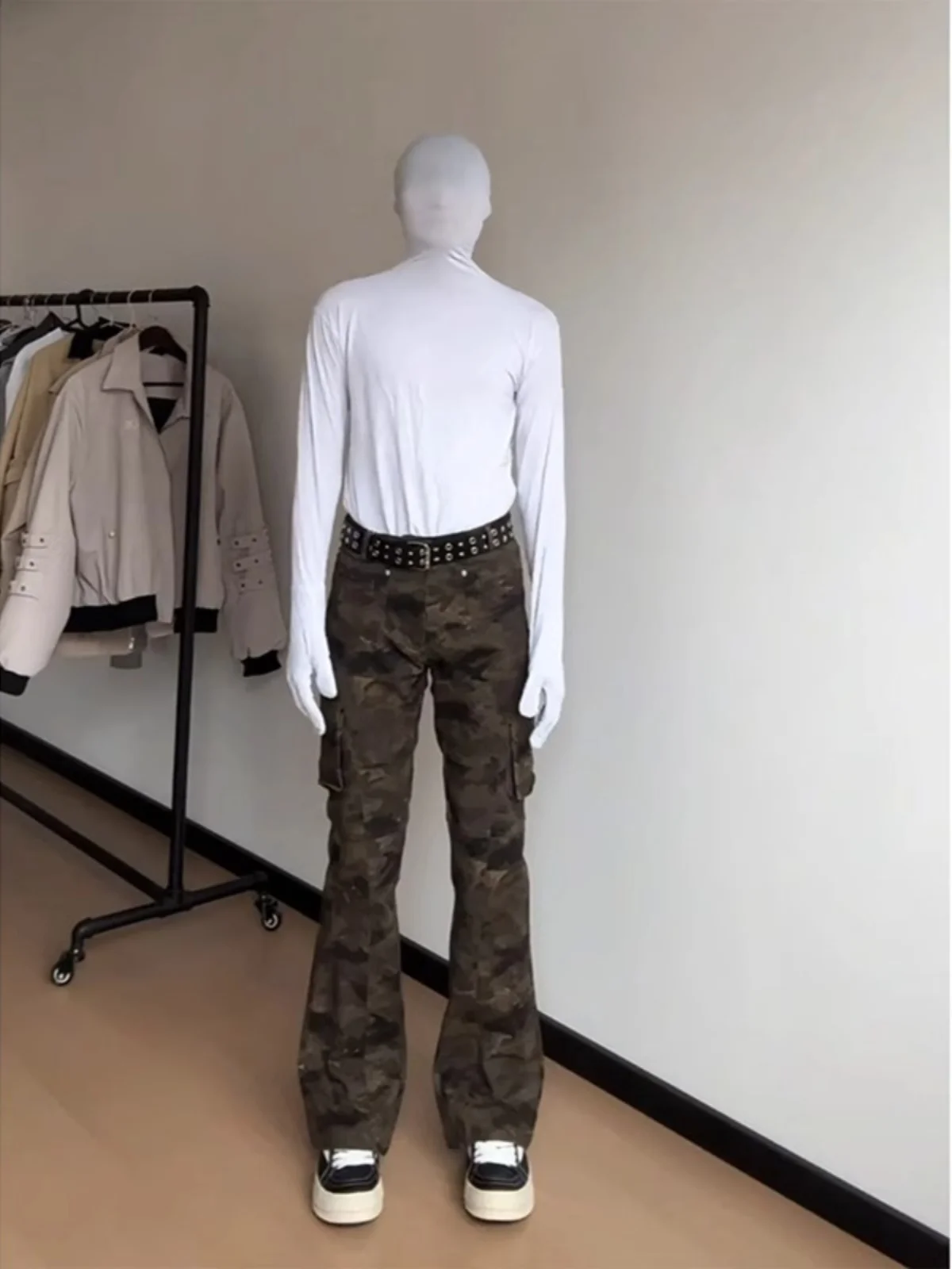 

Camouflage Deconstructed Workwear Jeans Men's Trendy Brand Design Large ket Straight Leg High Waist Lift Slightly Flared L...