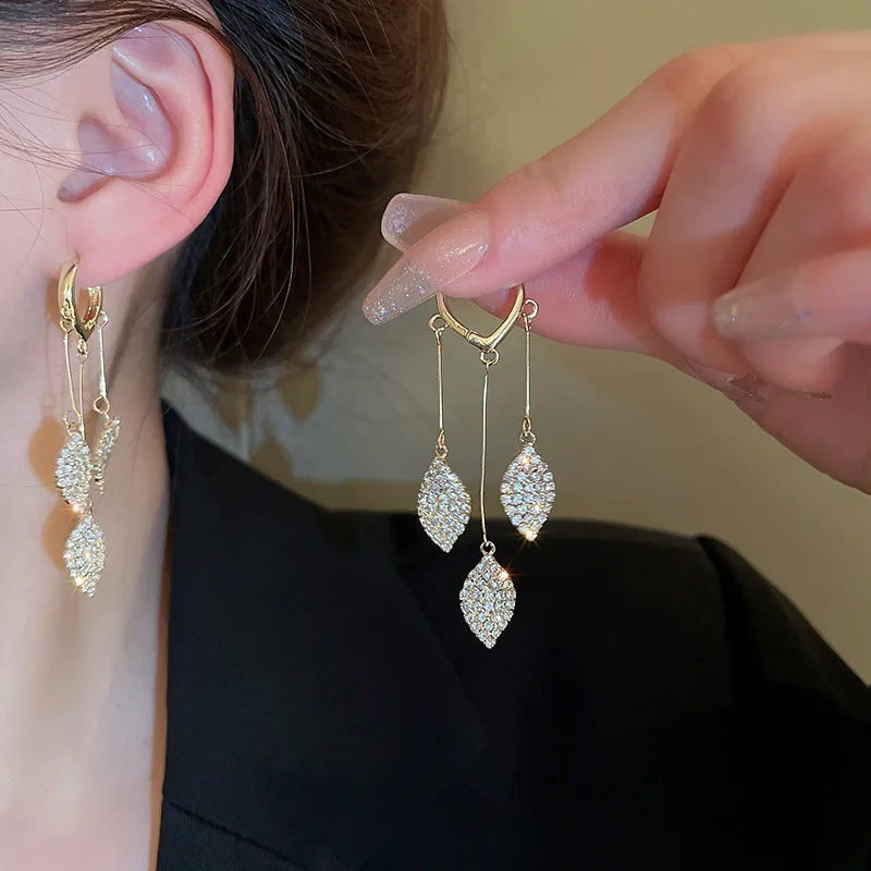 Korean Fashion Crystal Leaf Long Tassel Earrings For Women Jewelry 2024 Trending New Luxury Women's Fairy Leaves Drop Earrings