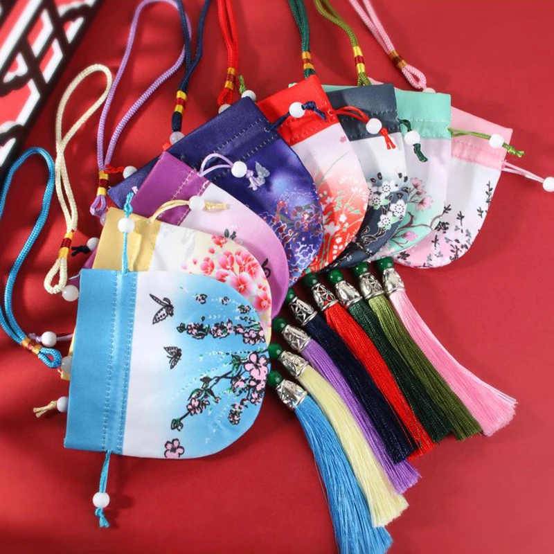 

Retro Chinese Style Sachet For Women Fashion Retro Pattern Drawstring Bags Hanfu Decoration Brocade Ethnic Style Jewelry Bags