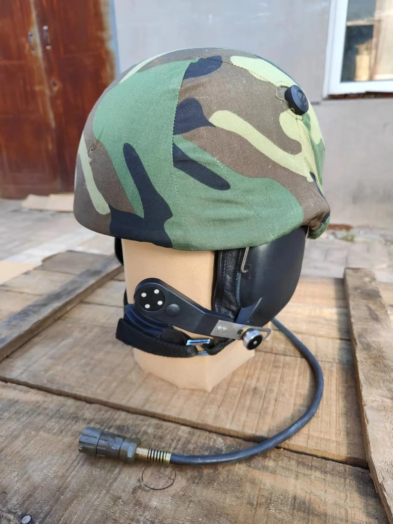 Outdoor Tactical New Tank Helmets Riding Helmets Military Fans Helmets