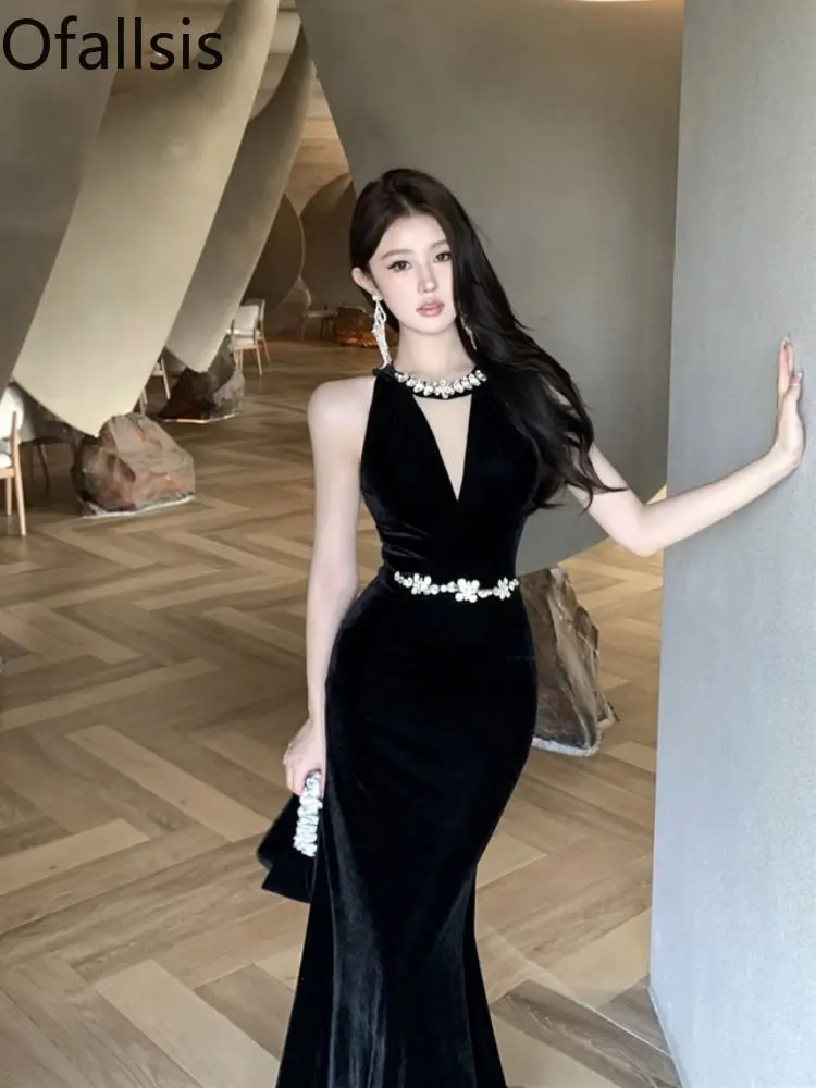 Ofallsis Heavy Industry Handmade Nail Drill Velvet Slim Fit Sleeveless Dress 2024 Autumn New Long Cut Hollow Waist Long Dresses