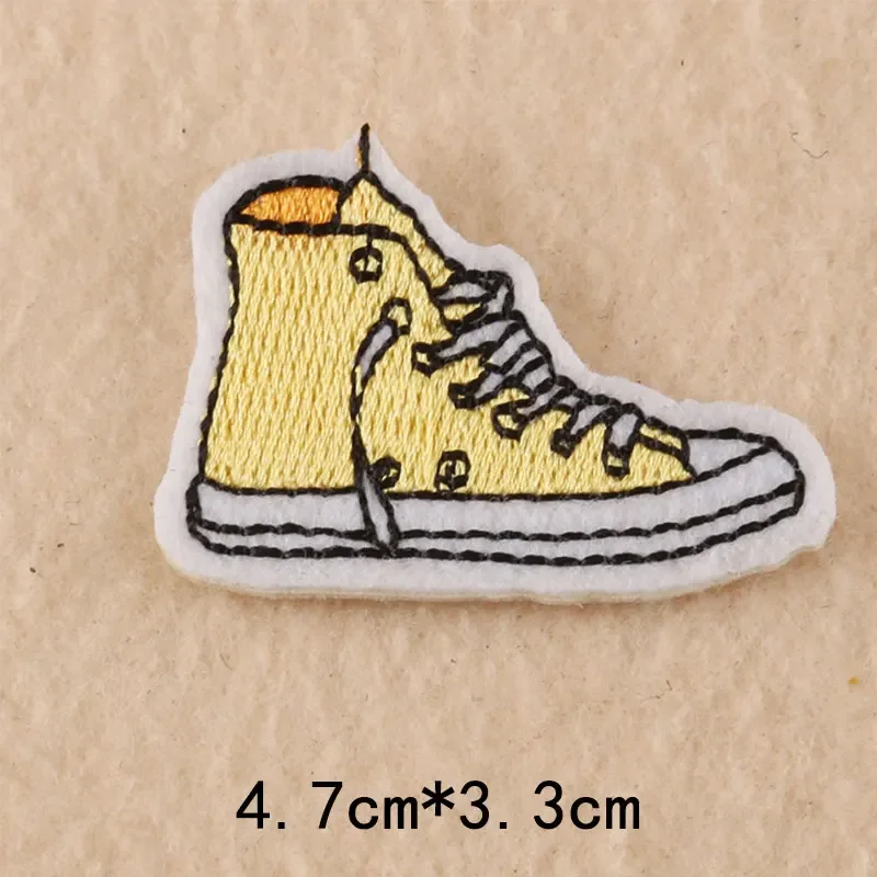 Crown Radio Shoe Light Bulb Lip Embroidery Patches for Clothing Iron on Clothes Appliques Badge Stripe Sticker Iron-on Transfers