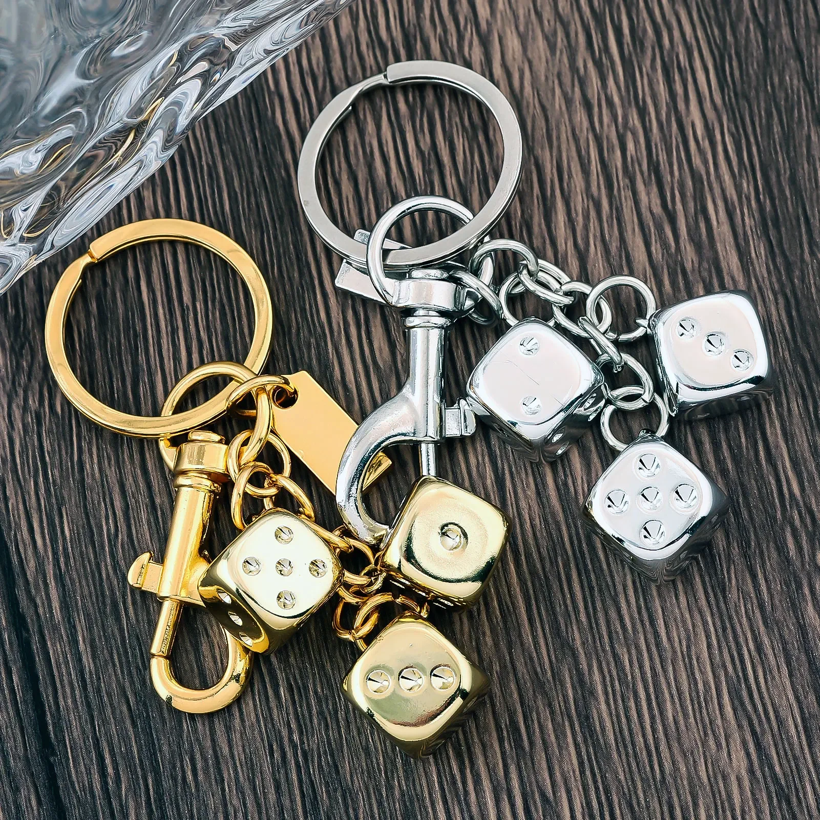 

Golden Dice Keychain Pendant Portable Lucky Charm Multifunctional Bag Charm Key Ring Backpack Metal Dice Design Keychain