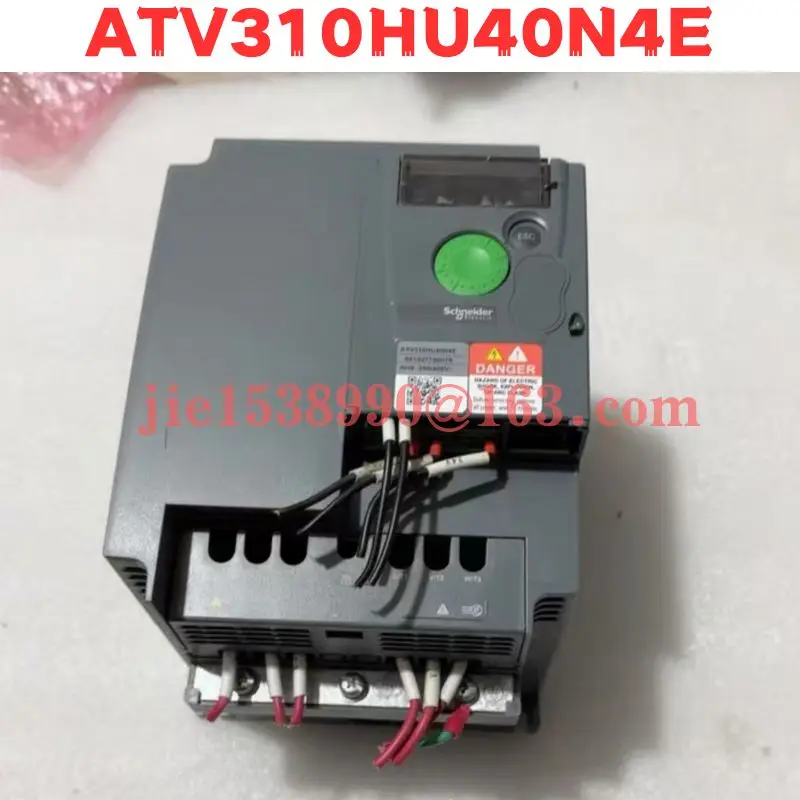 Used Frequency converter ATV310HU40N4E  Normal Function Tested OK