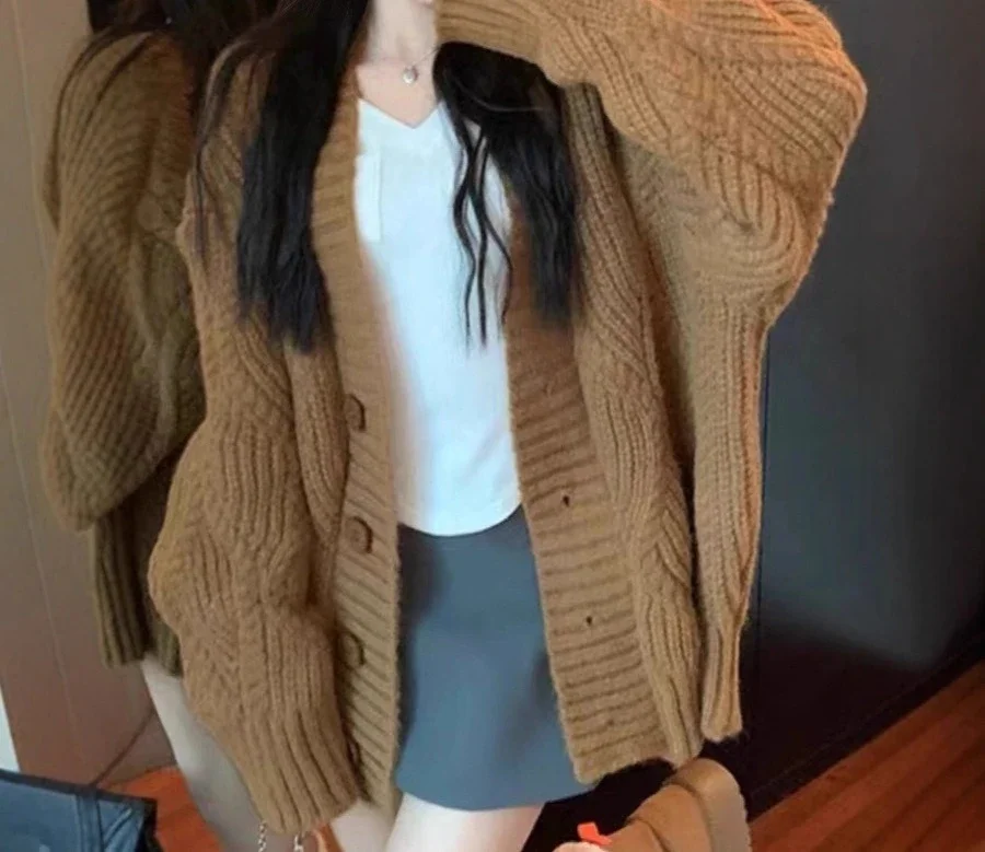 2026 Autumn and Winter Women's Loose Lazy Wind Twist Retro Knitted Cardigan Sweater Jacket 2