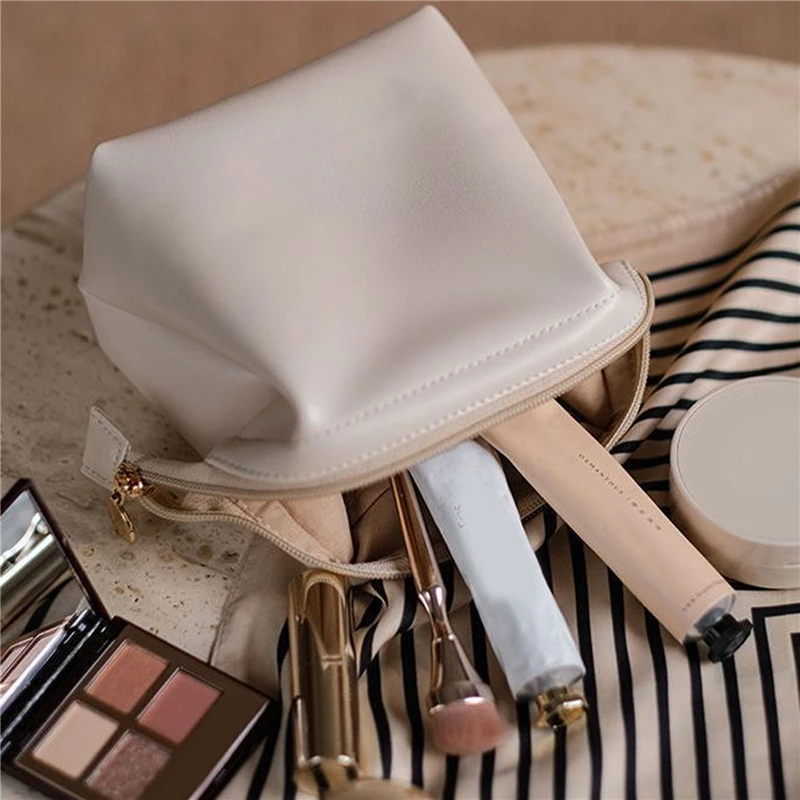 Mini Makeup Bag for Purse PU Cosmetic Bag Waterproof Toiletry Bag Traveling Makeup Bag Lipstick Cosmetic Pouch Travel Organiser