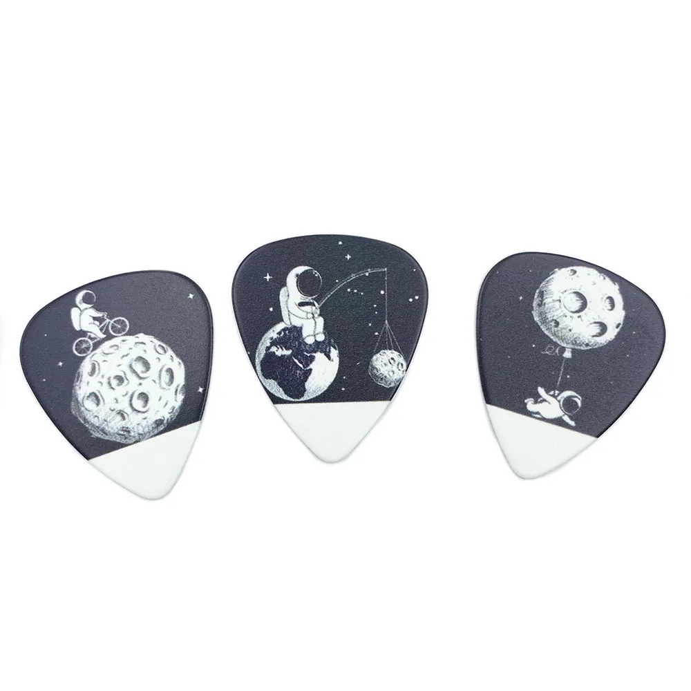 18 Pack Universe series Guitar Picks With Tin Box Medium 0.71mm Celluloid Guitar Plectrum Guitar Accessories For Acoustic