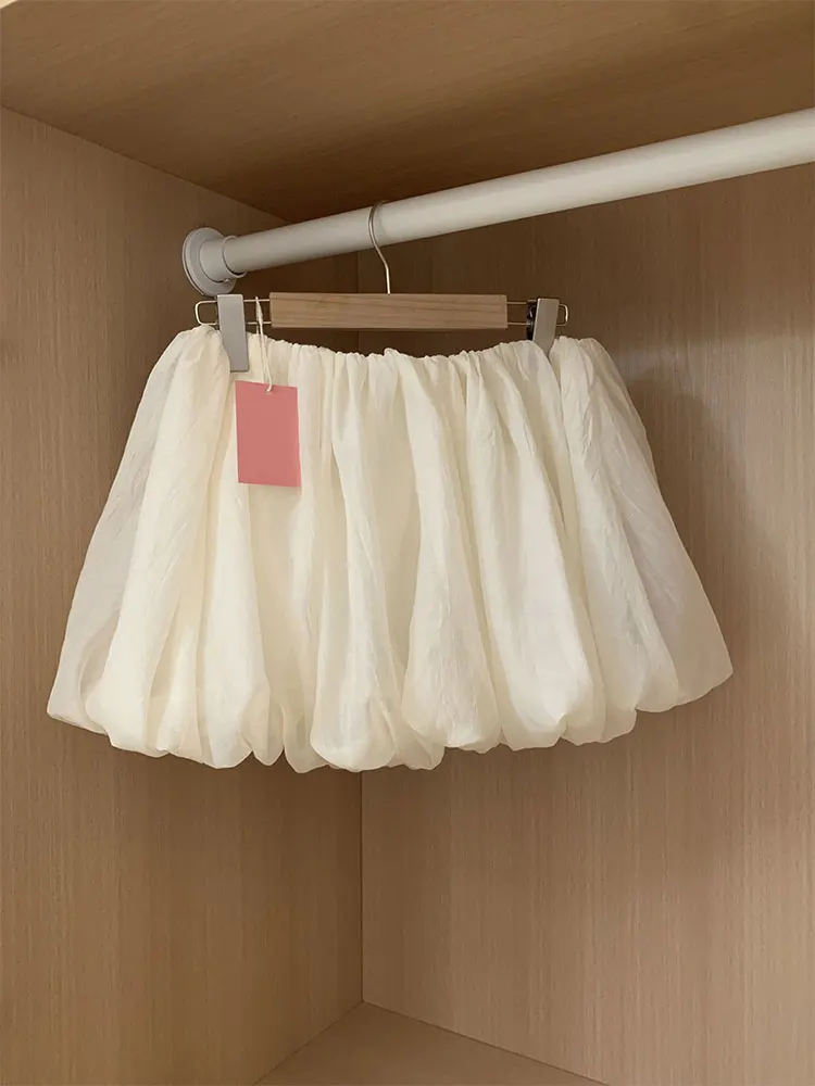 

Белая плиссированная короткая юбка с высокой талией для женщин, новая зимняя коллекция, маленький размер, фасон А-силуэт, пышная, во французском стиле, для повседневной носки