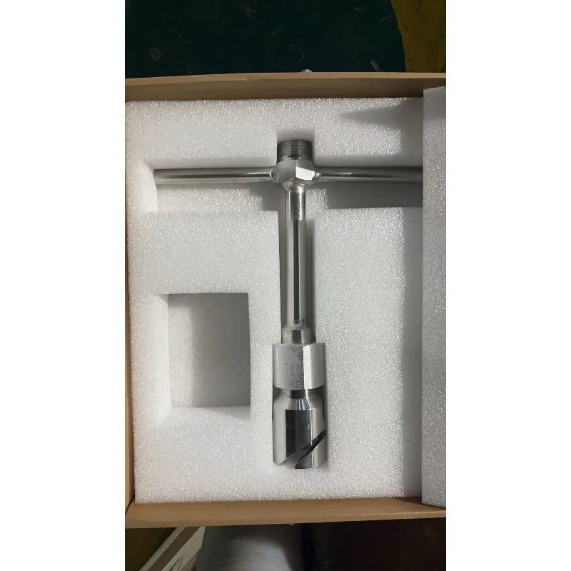 LNG natural gas cylinder return wrench, liquid guide pipe, return gas grab, vehicle-to-vehicle rescue