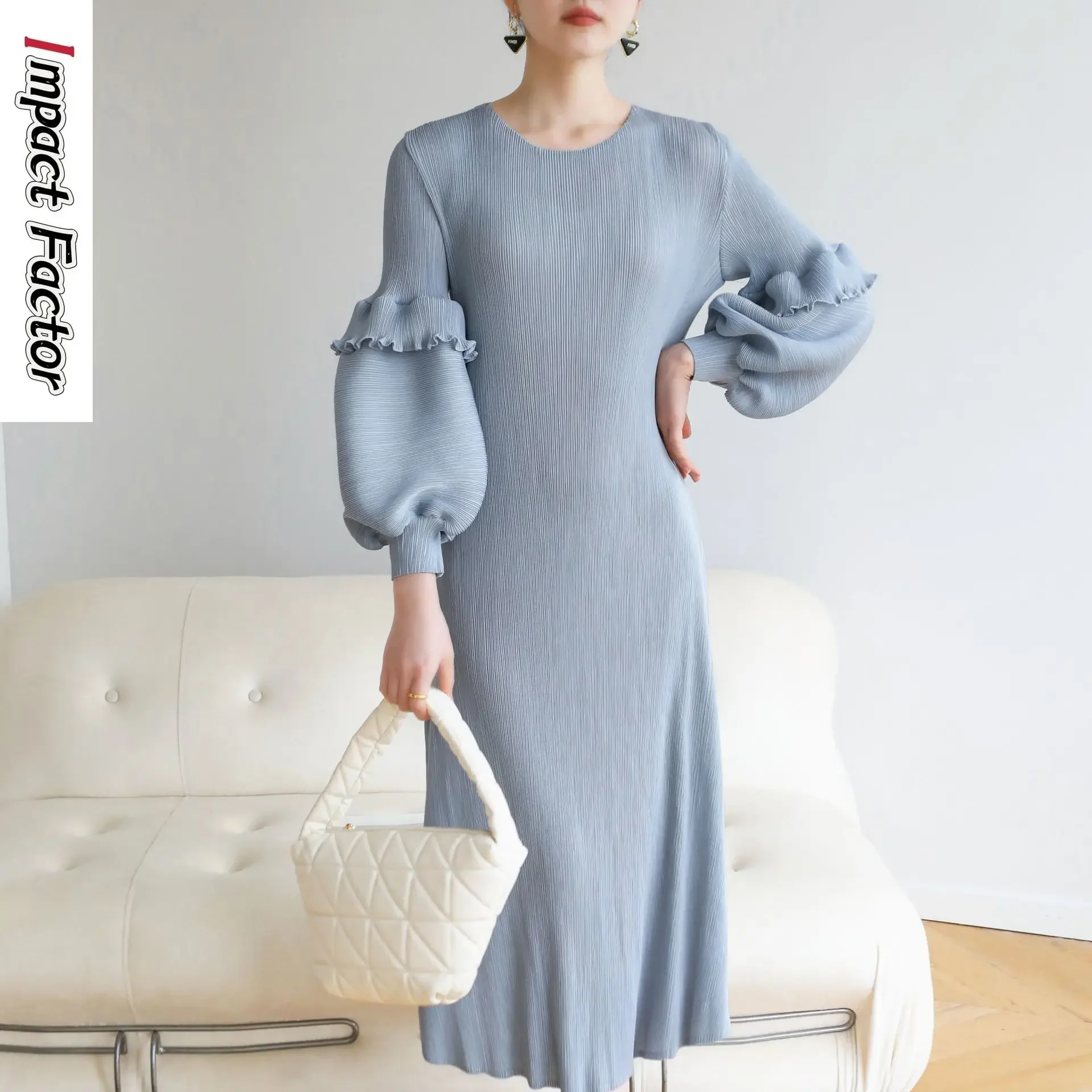 2024 Autumn and Spring New Women's High End Pleated Temperament Tongxiaoxiangfeng French Lantern Sleeve Dress