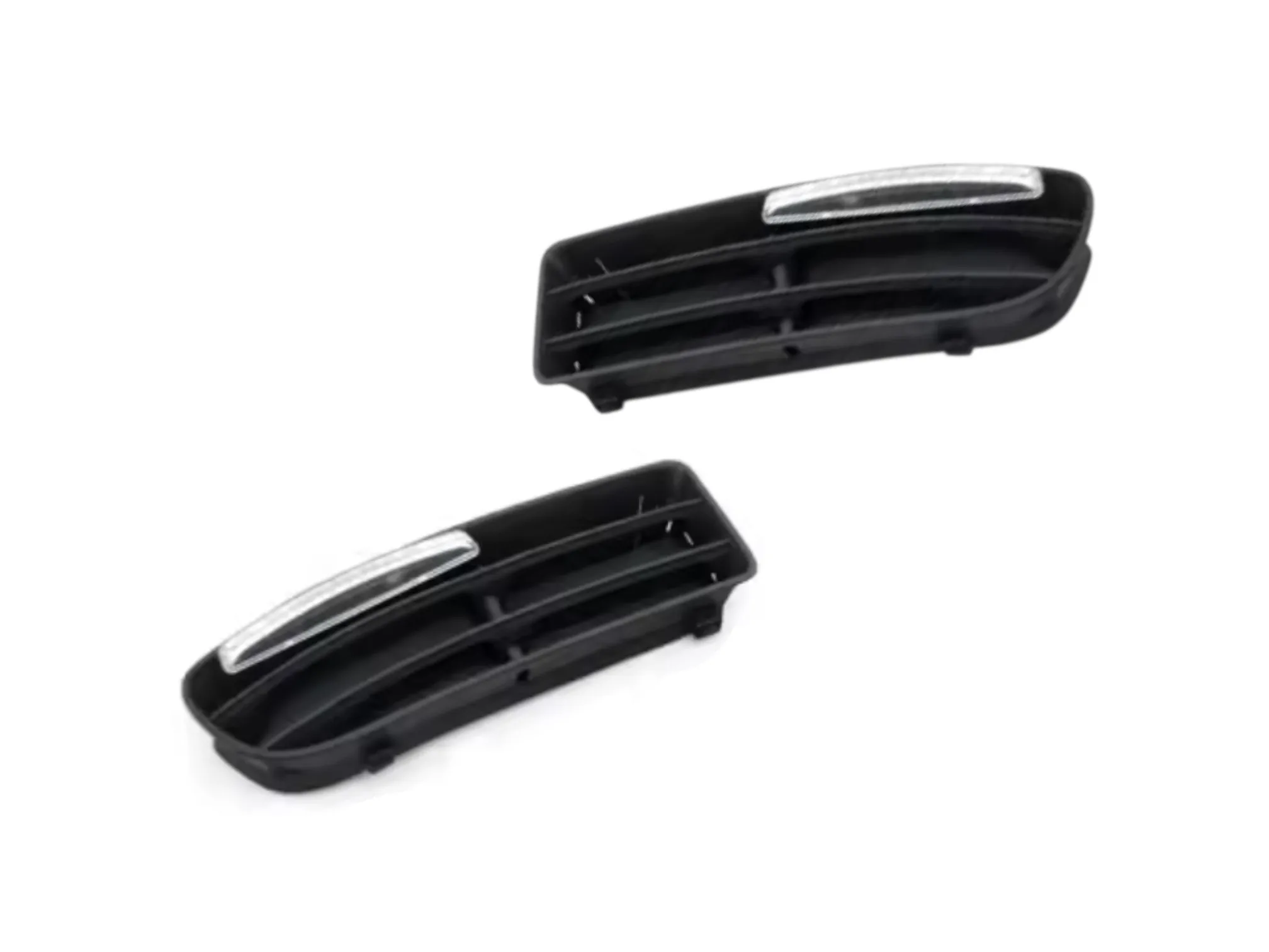 

1 комплект нижних боковых решеток вентиляции с LED DRL для VW Jetta / Bora MK4
