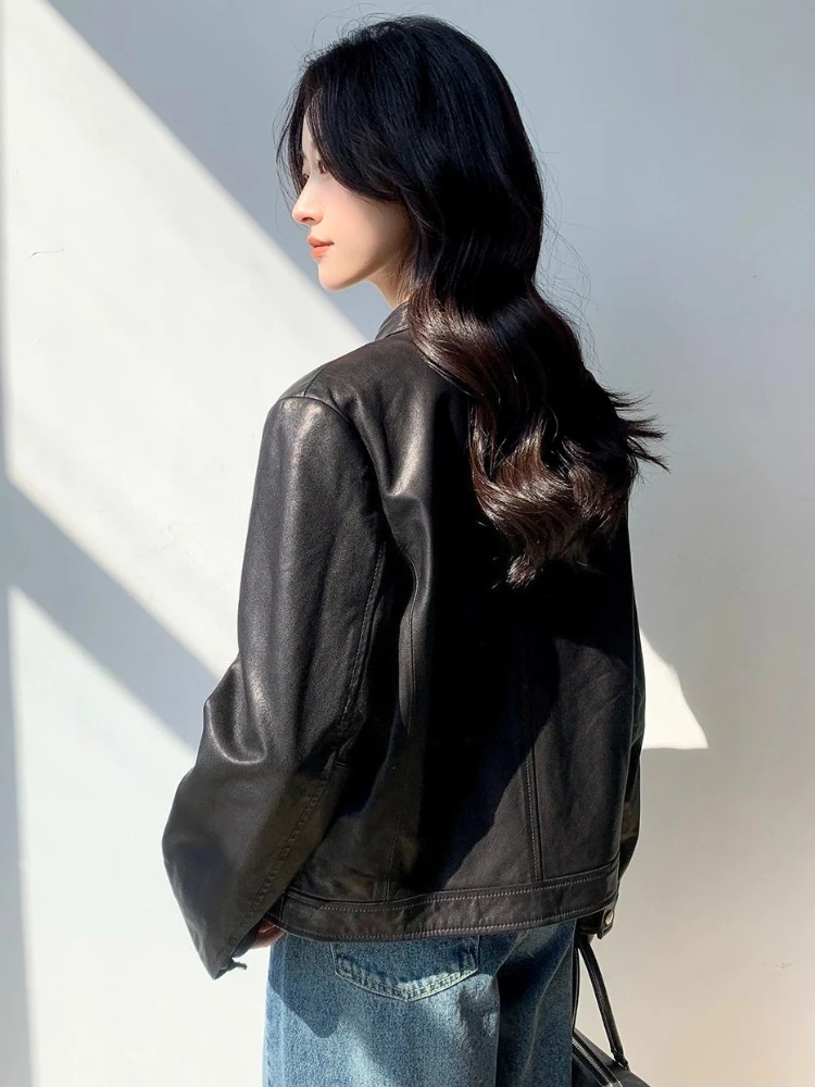 Giacche da moto casual corte in vera pelle da donna primavera autunno colletto alla coreana semplice di fascia alta morbido cappotto in vera pelle di pecora nera