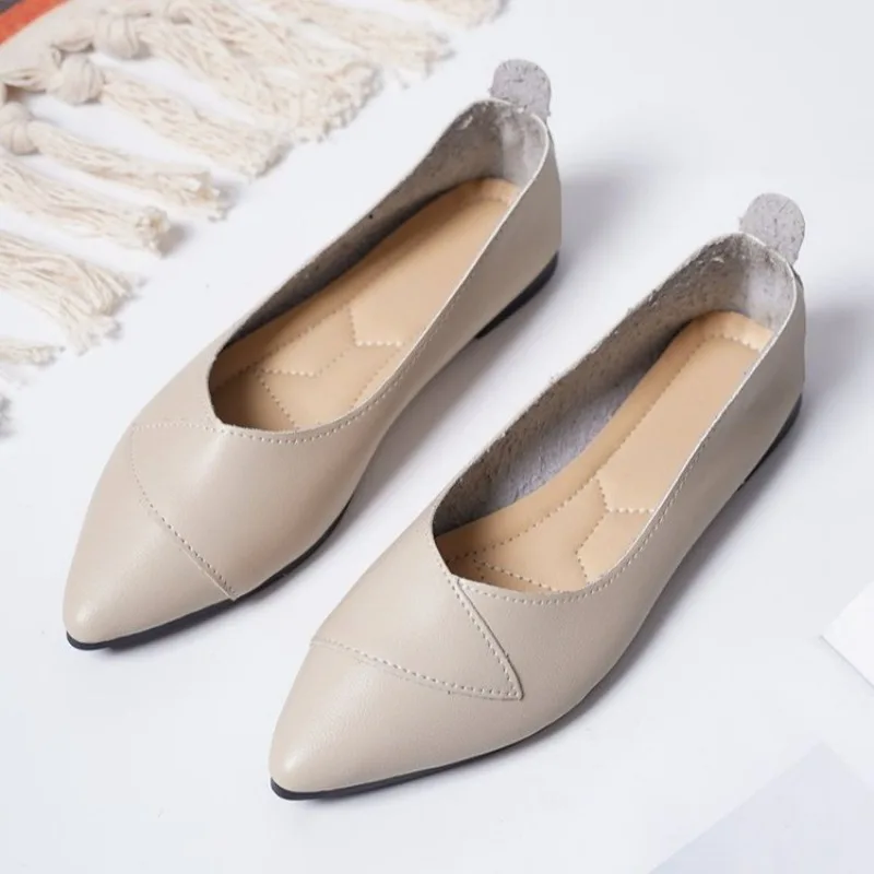 2023 Outdoor Shoes Female Slip on Women's Flats Office Daily Flats Women Pointed Toe Shallow Soft Bottom Plus Size Shoes Women