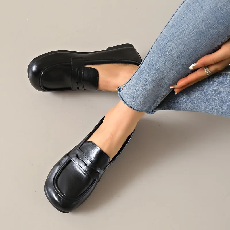 2025 novos sapatos baixos femininos de primavera, mocassins com sola macia, chinelos, sapatos casuais, sapatos de trabalho de escritório de designer