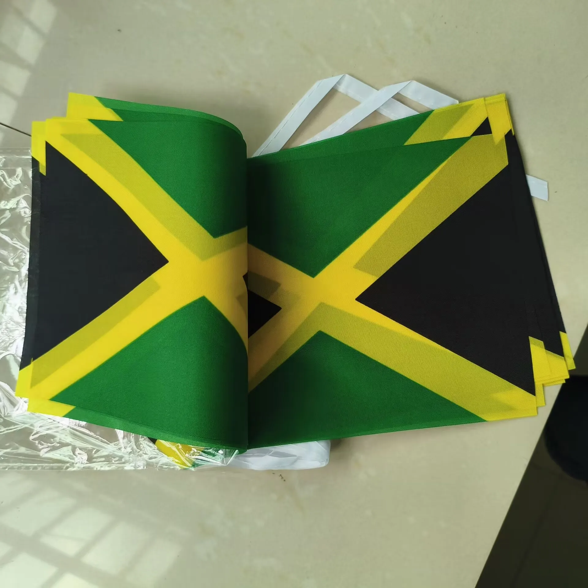 xvggdg   20pcs/set   14x21cm  Jamaica size flag high-quality polyester indoor and outdoor Jamaican decorative  banner