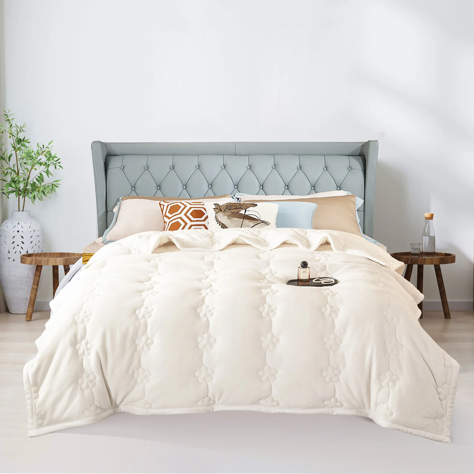 Puszysty koc polarowy na sofę lub łóżko, flanelowy, o gramaturze 810 g/m², gruby koc na sofę lub fotel rozkładany, 3-warstwowy, bawełniany, pluszowy, miękki, oddychający, nadający się do prania, na zimę i jesień.