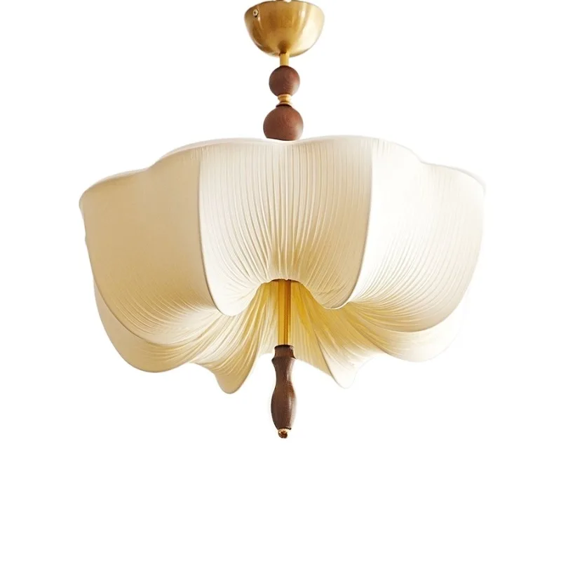 

* Medieval French romantic flower chandelier wabi-sabi cream retro texture bedroom study main light