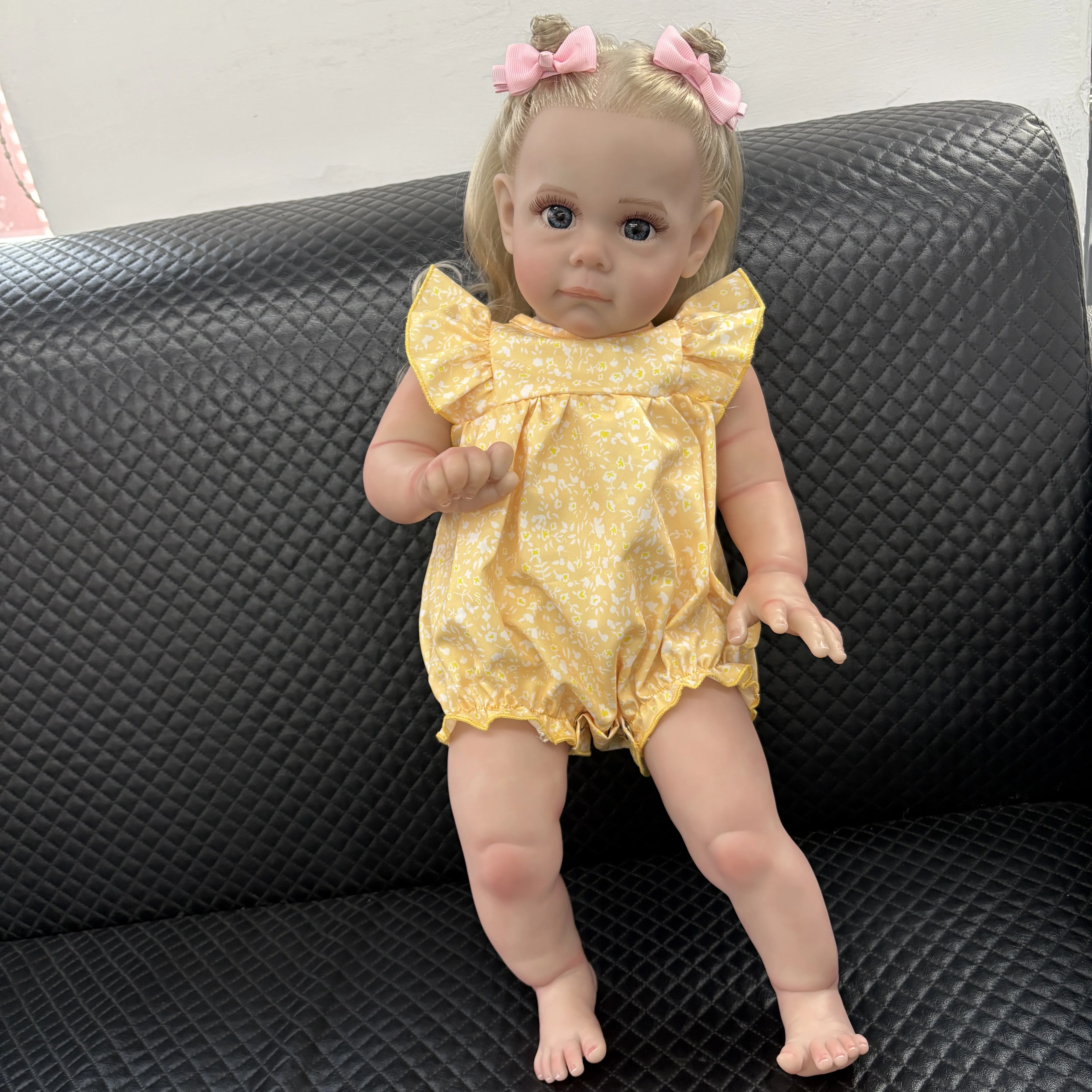 22'' 55cm Reborn Maggie Real Looking Multiple Layers 3D Skin with Visbile Veins Lifelike Soft Touch Cuddly Baby Dolls Bebe Gift
