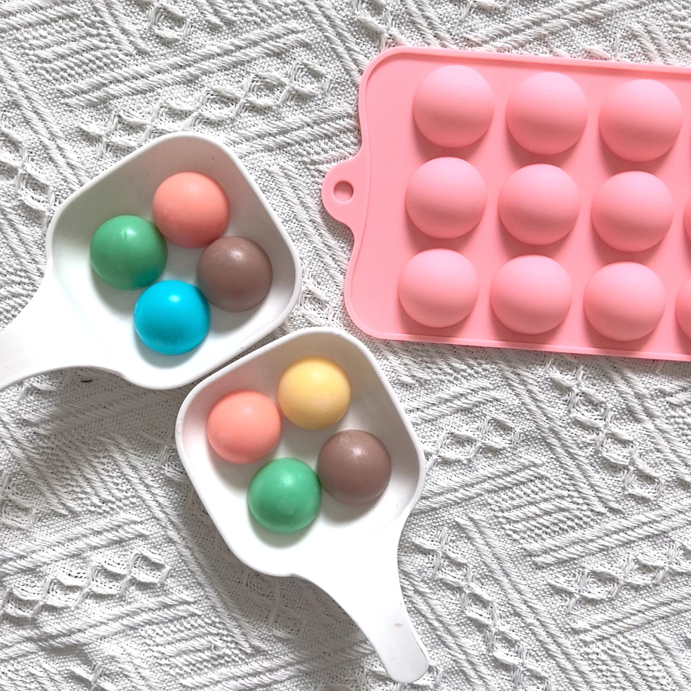 قالب سيليكون شبه دائري بـ 15 تجويفًا، يستخدم للحلوى والشوكولاتة والبسكويت وأدوات الخبز المصنوعة يدويًا في المطبخ