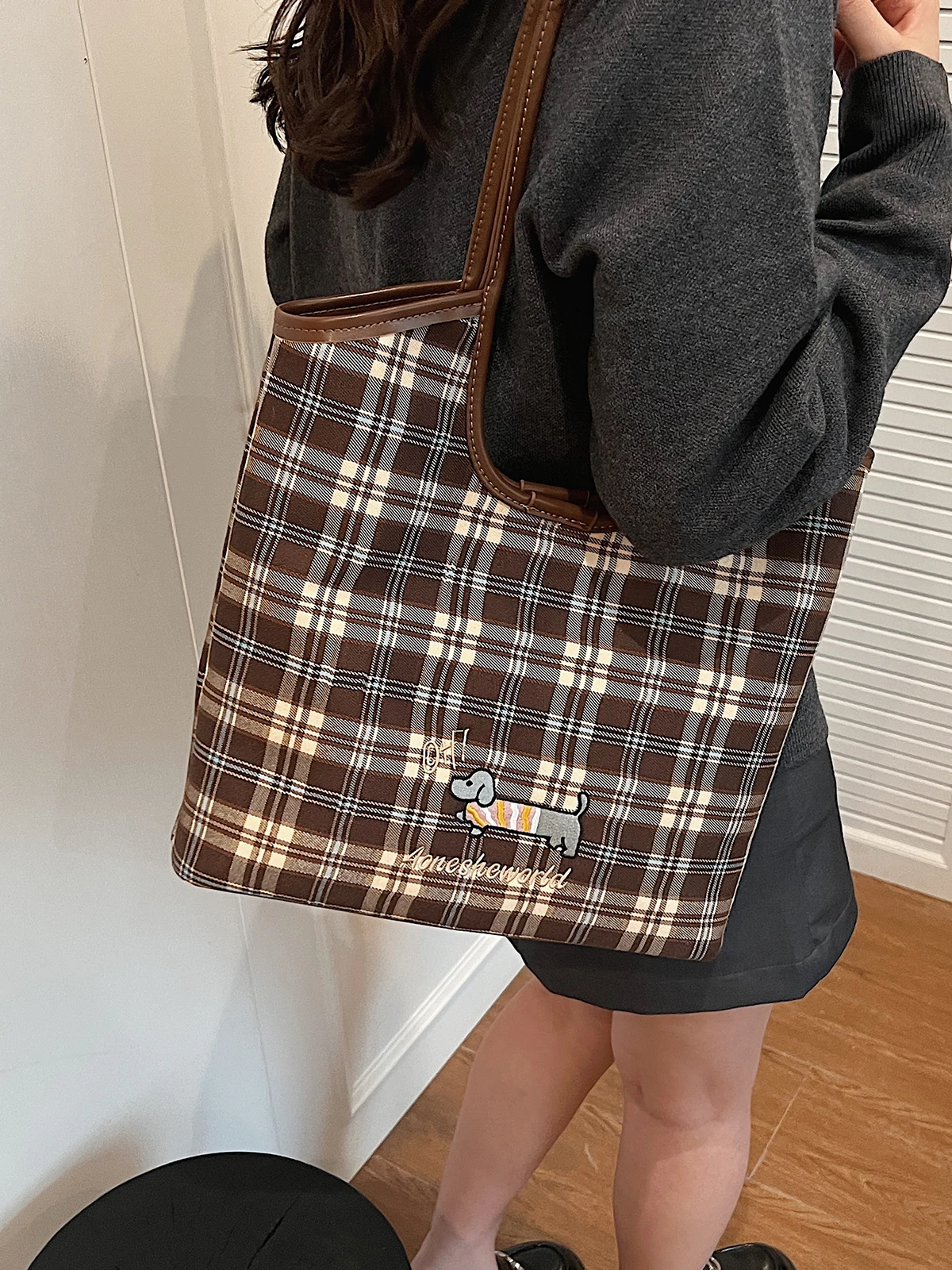 College style large capacity bag for women 2024 new fashion plaid dog shoulder bag work tote bag